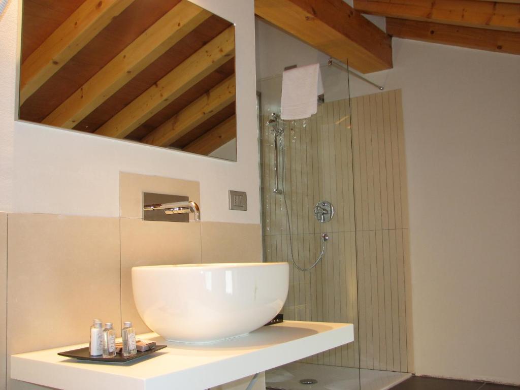 Parizzi Suites & Restaurant Parma Rom bilde