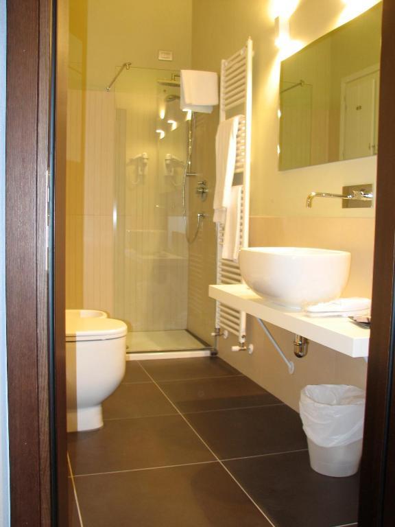 Parizzi Suites & Restaurant Parma Rom bilde