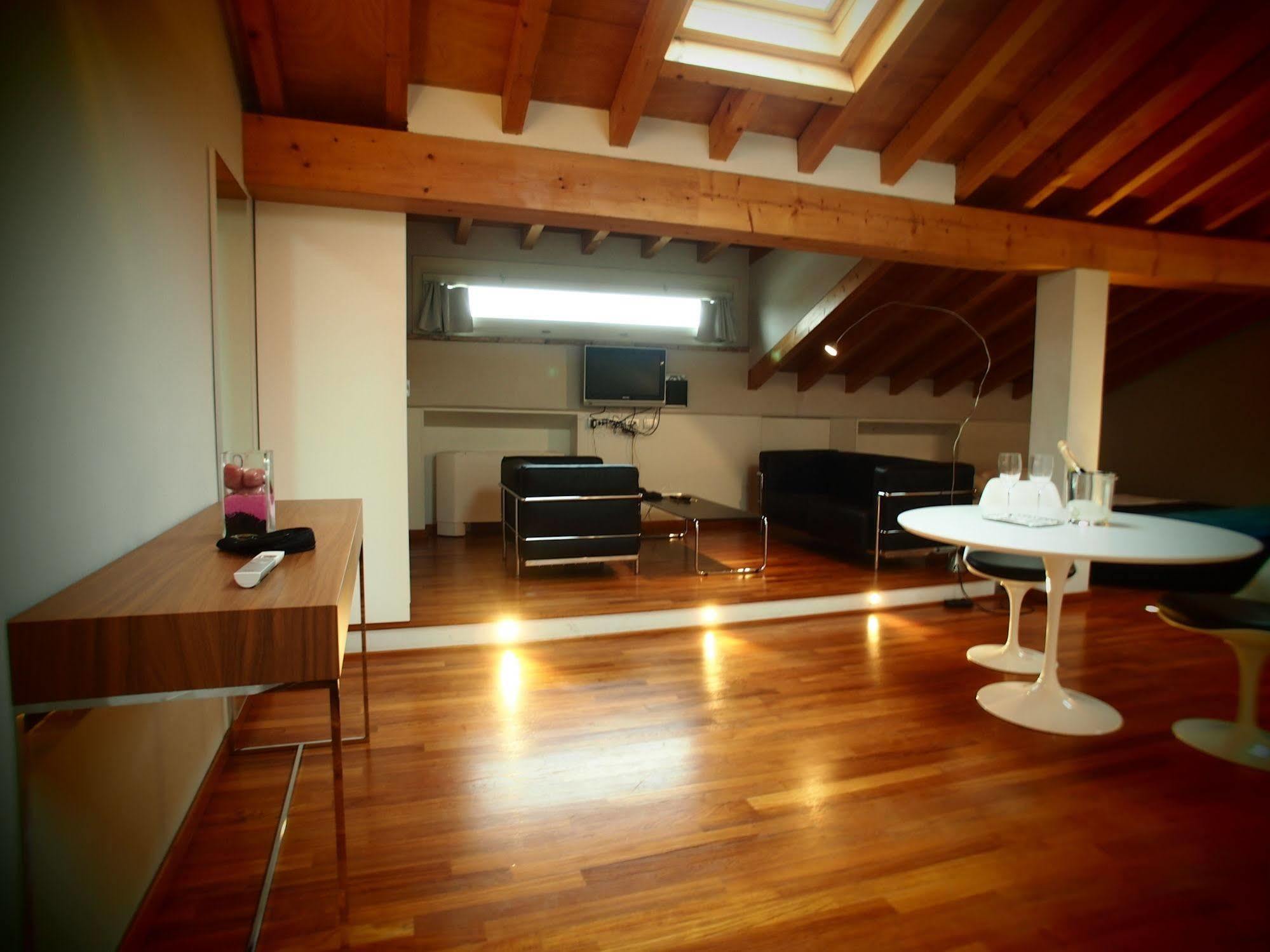 Parizzi Suites & Restaurant Parma Eksteriør bilde