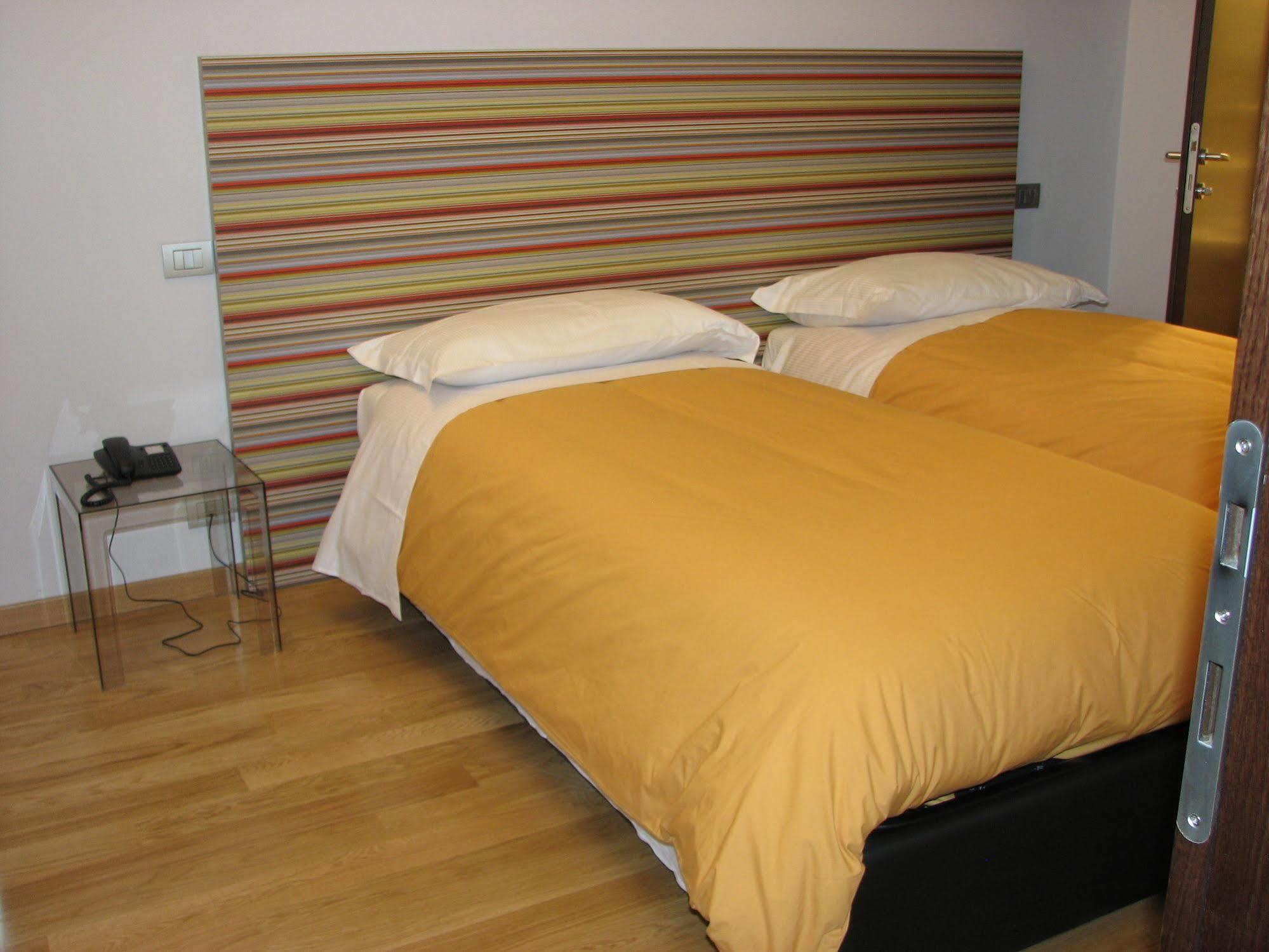Parizzi Suites & Restaurant Parma Eksteriør bilde